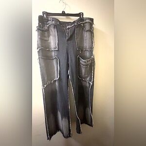 39% OFF BLACK BAGGY JEANS SIZE 36!